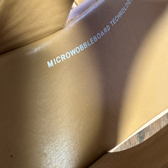 Fitflop F-MODE Leather Flatform Toe-Post
Sandals - Picture 6 of 8